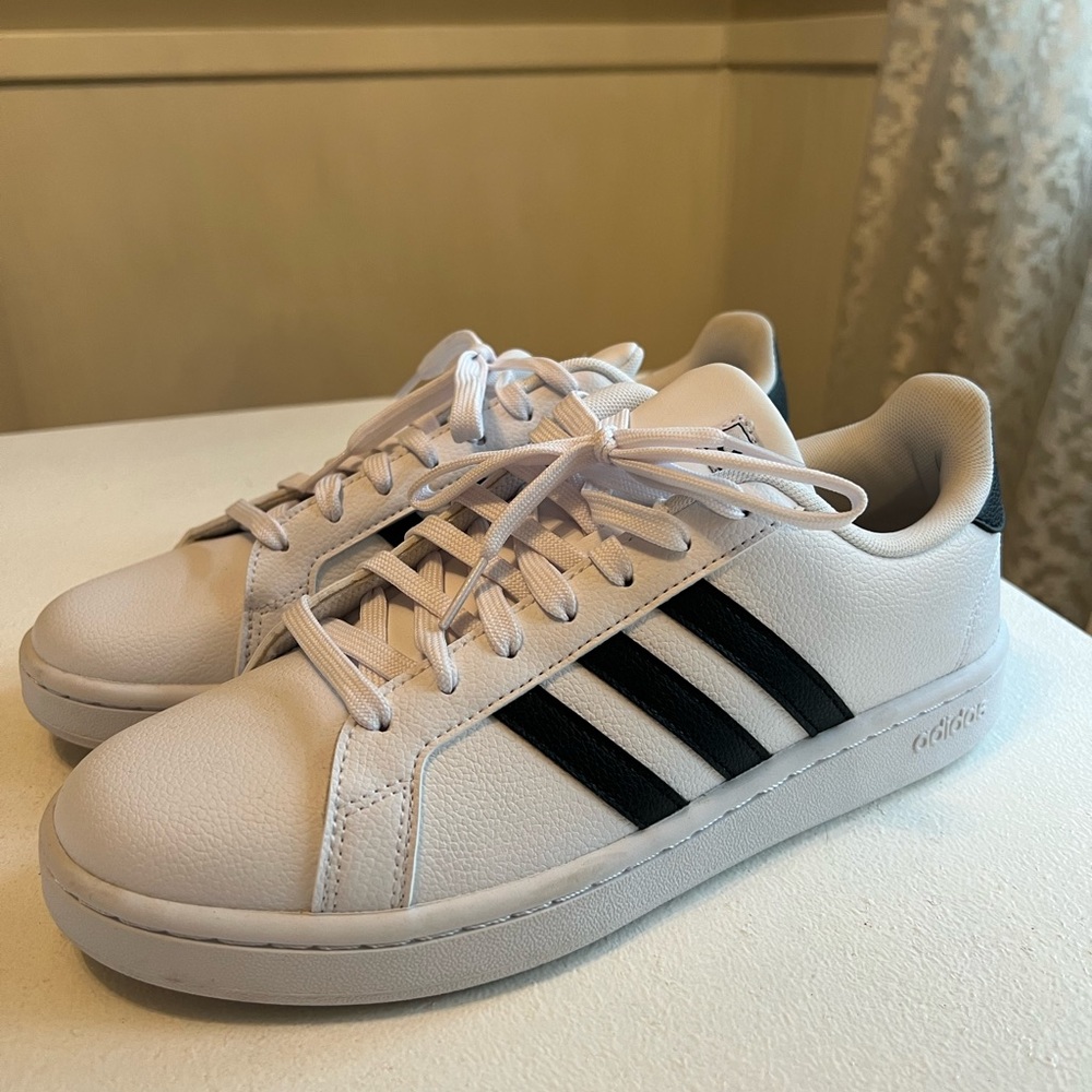 Adidas Grand Court 2.0